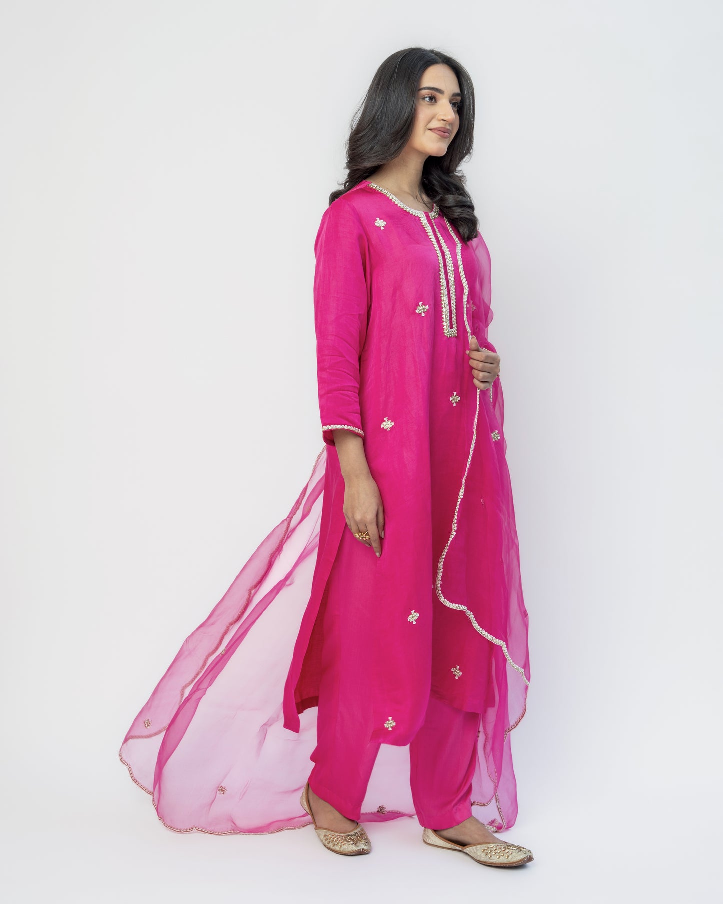 Fuchsia Tunic Set with Organza Dupatta, Resham French Knot Embroidery