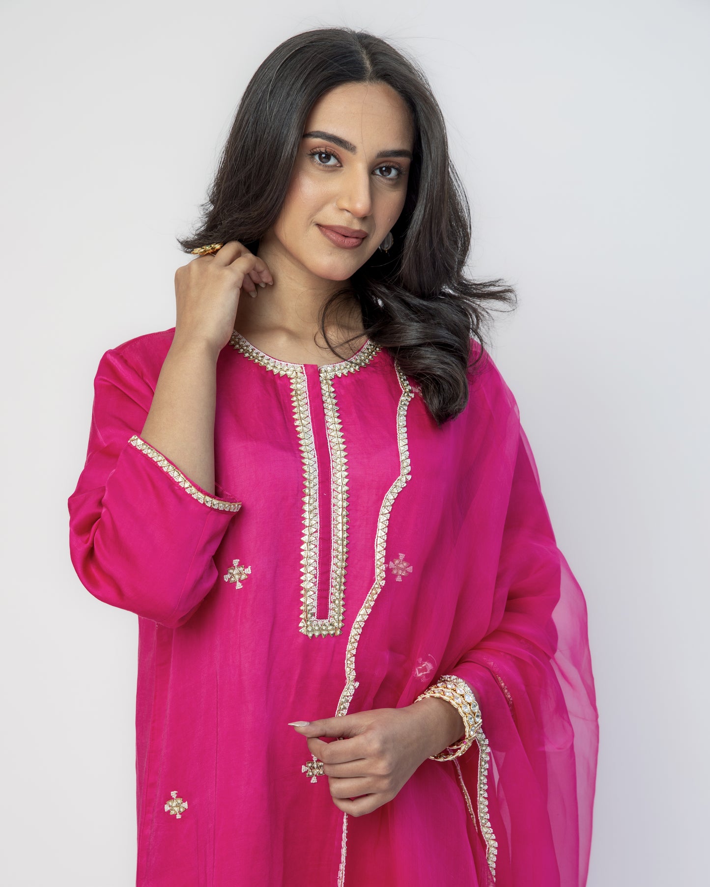 Fuchsia Tunic Set with Organza Dupatta, Resham French Knot Embroidery