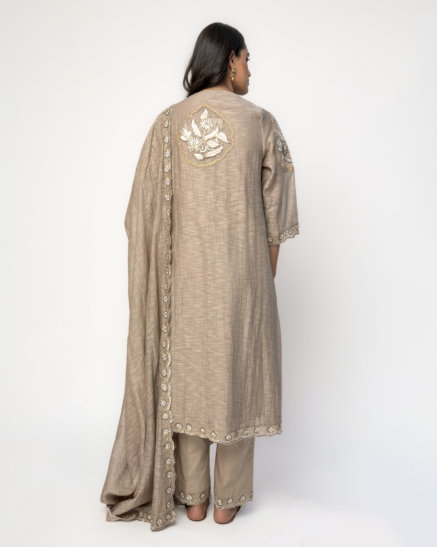 Mousse Embroidered Kurta Set
