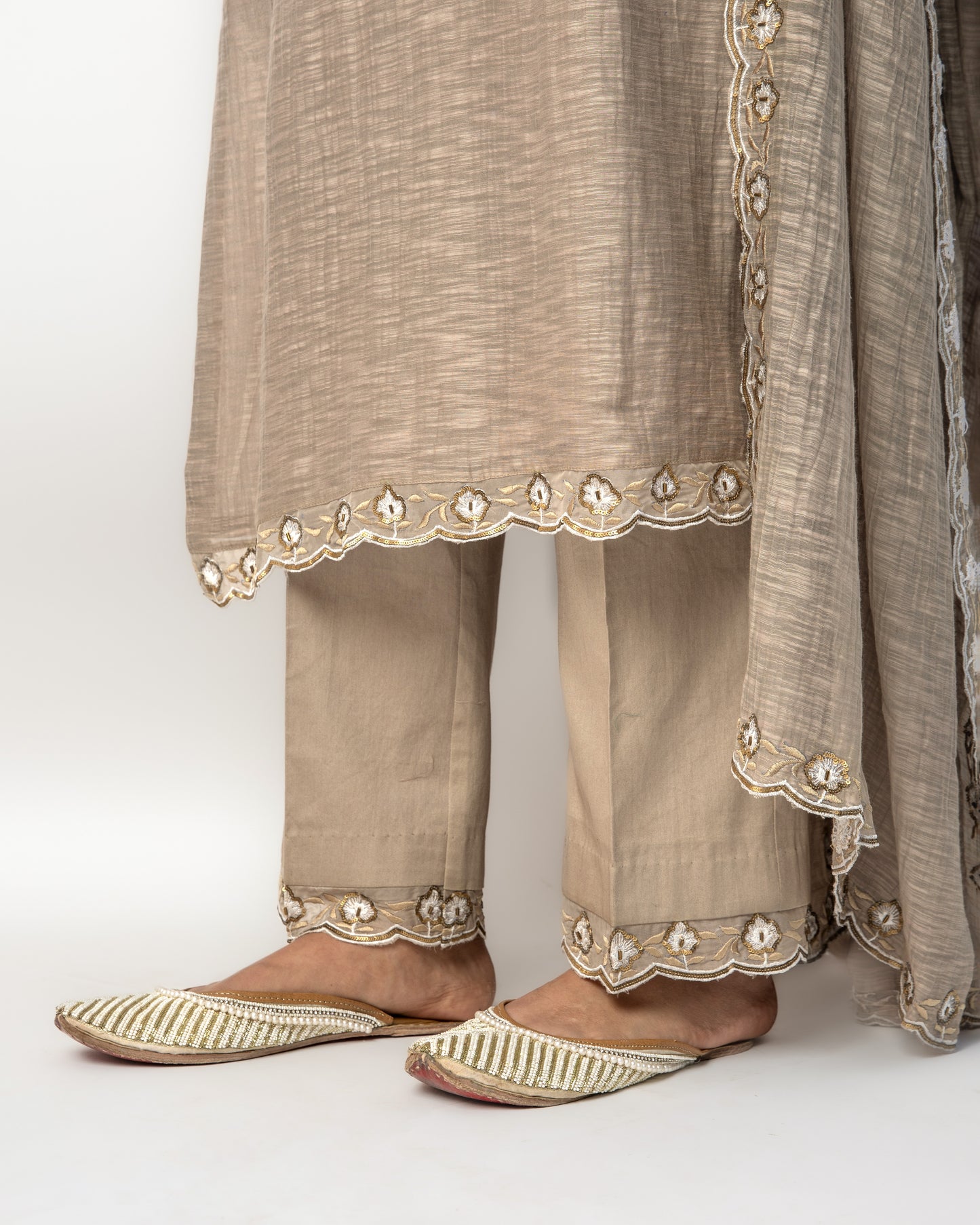 Mousse Embroidered Kurta Set