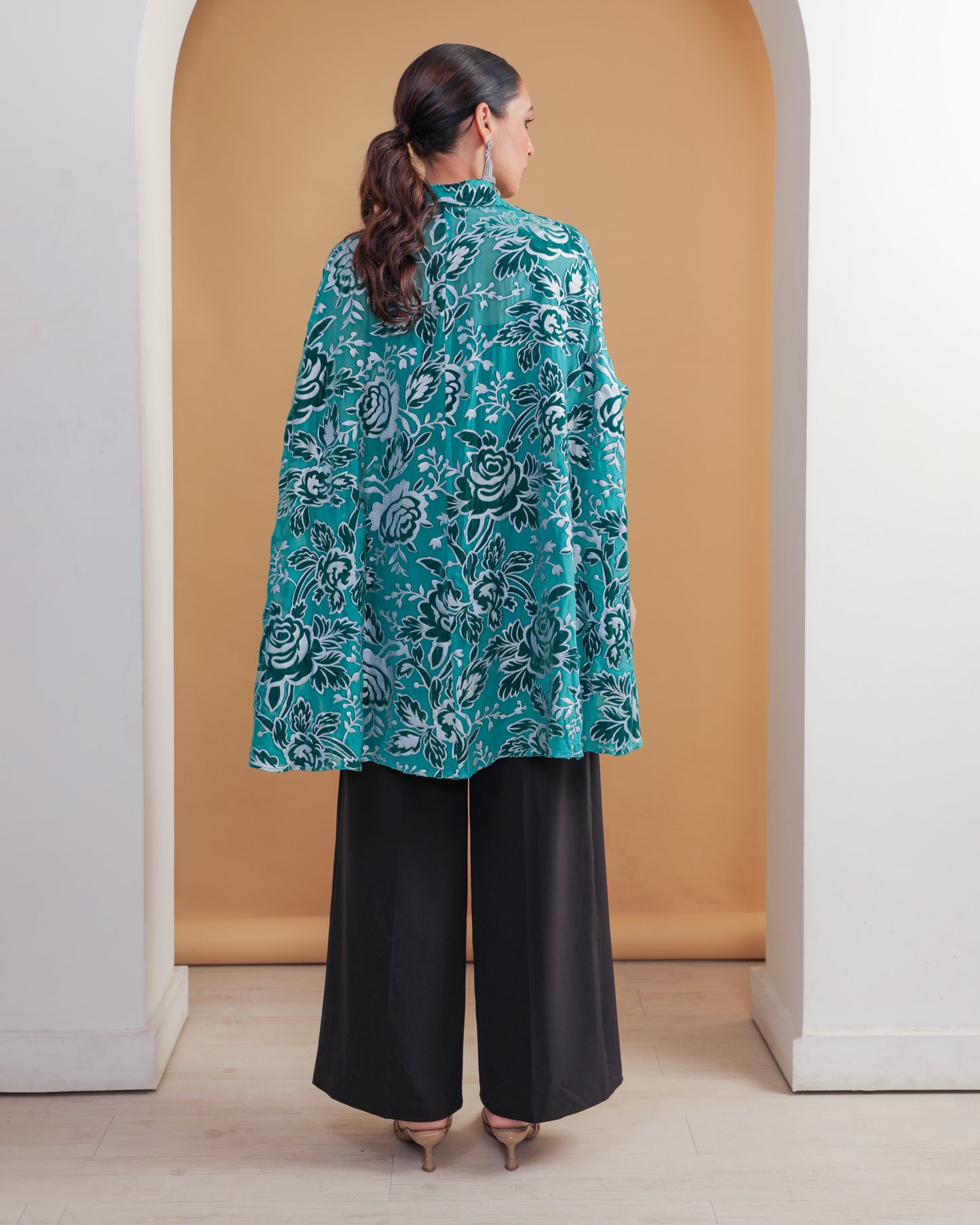 Devoré Velvet Cape Shirt Emerald Green