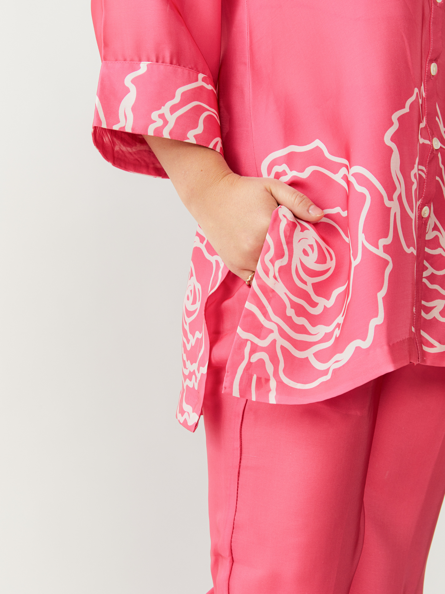 Fika Fushcia Co-Ord Set With Beautiful Border Print