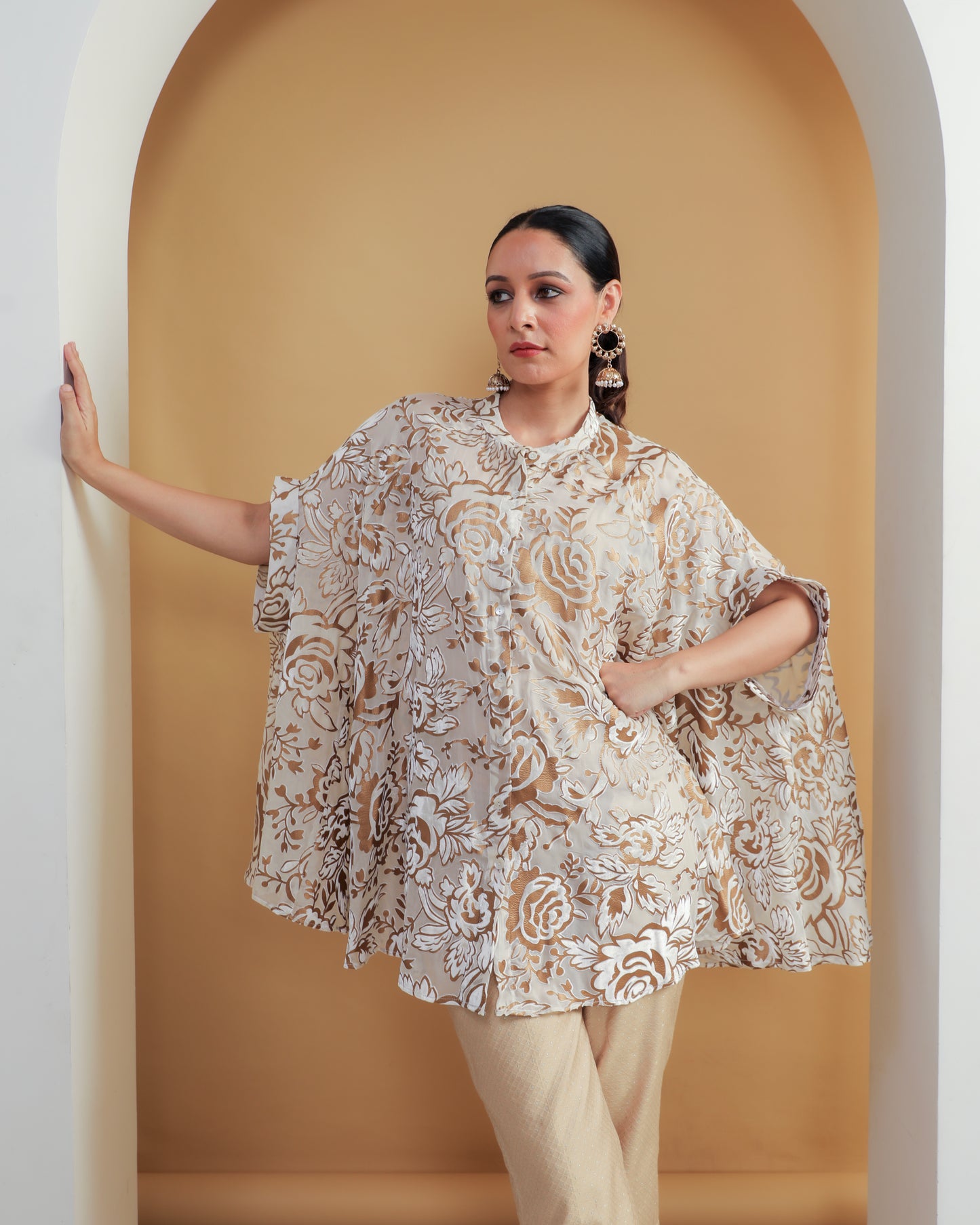 Devoré Velvet Cape Shirt OFF White