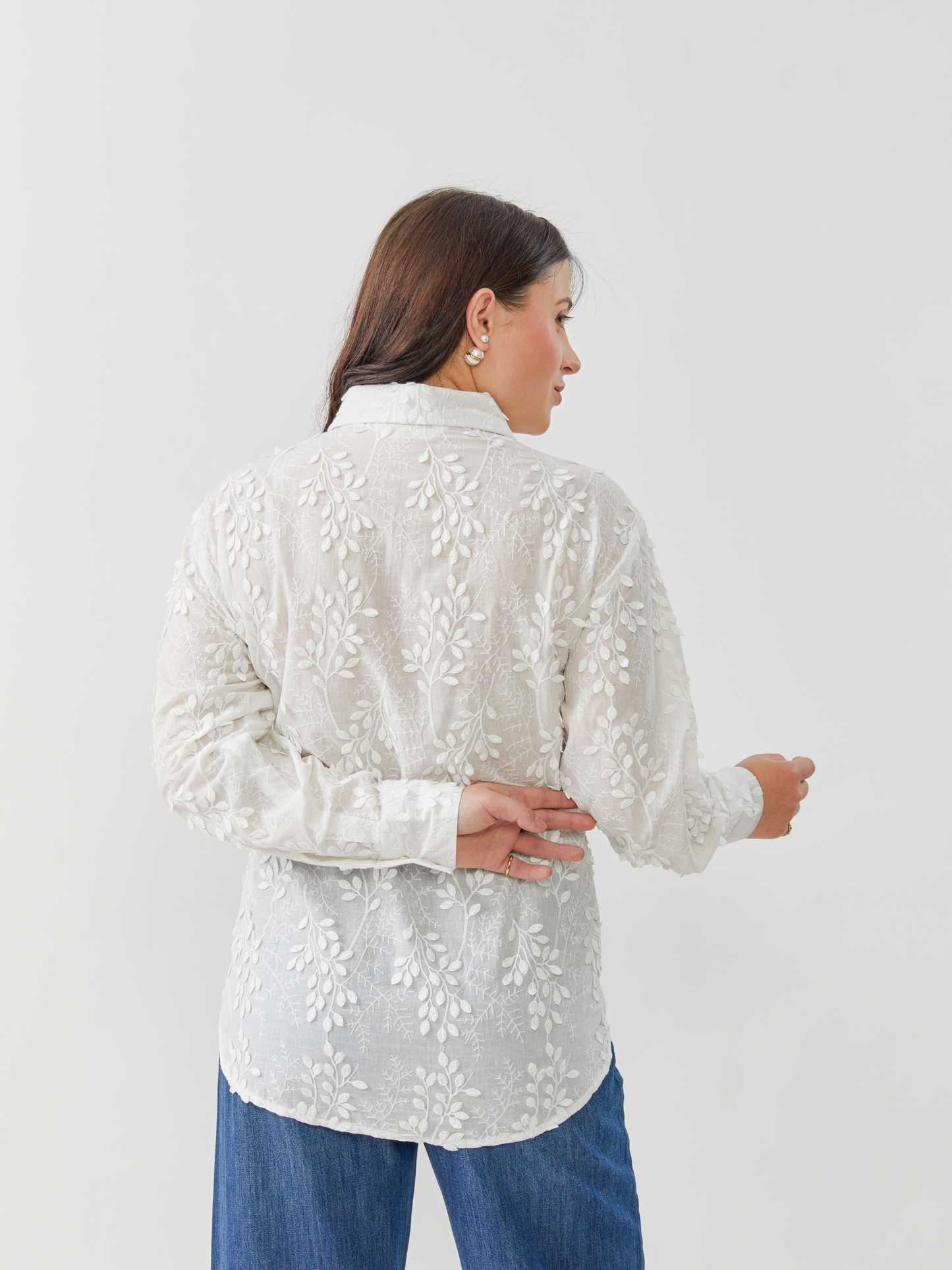 Fika White Shirt With 3d Embroidery