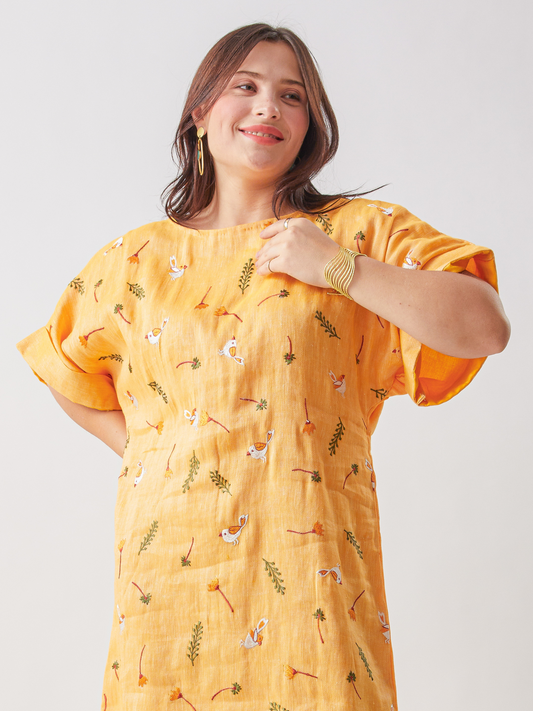 Haru Oversized Dress With Single Tanka Bird Embroidery