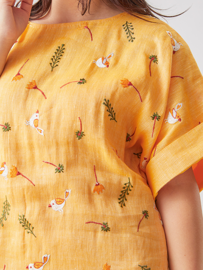 Haru Oversized Dress With Single Tanka Bird Embroidery